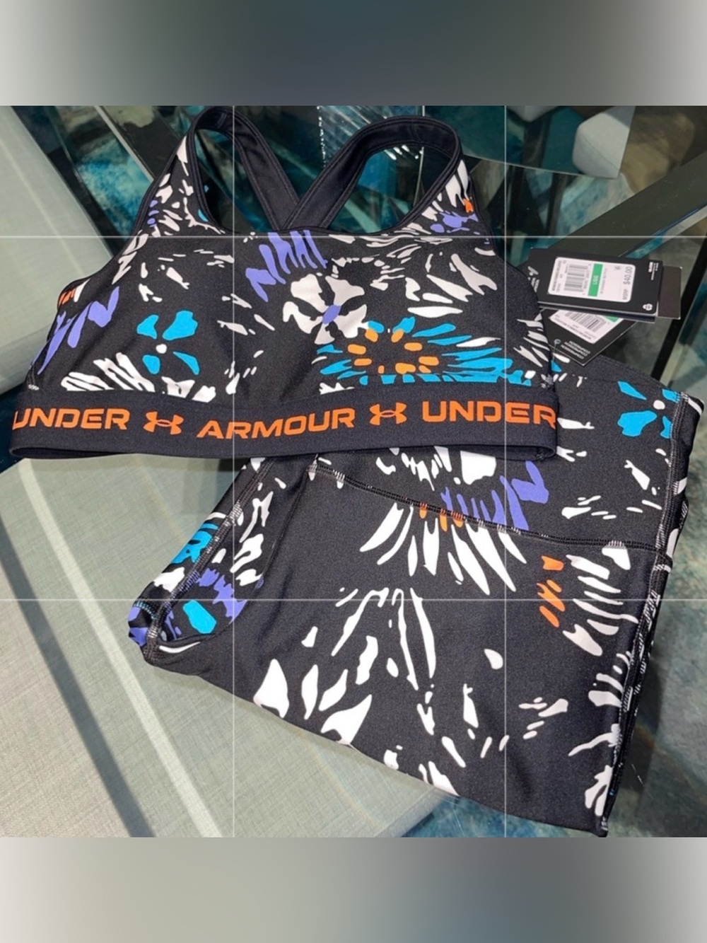 Under Armour Sports Bra & Biker Shorts